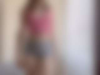 Live cam show with LorindaEhr - Facial on Camiplay Live