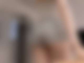 Live cam show with LorindaEhr - Virgin on CamwithHer
