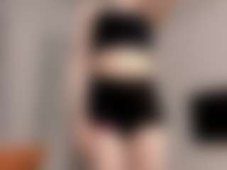 Live cam show with LorindaEhr - Long Hair on TottyGirls