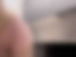 Live cam show with LorindaEhr - Gamer Blonde Hair on Camsoda