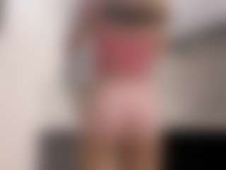 Live cam show with LorindaEhr - Big Nipples on Milfs Live