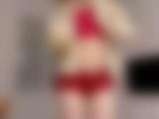Live cam show with LorindaEhr - Gamer Blonde Hair on Camsoda