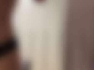 Live cam show with LorindaEhr - Gamer Blonde Hair on infinitiblacc.com
