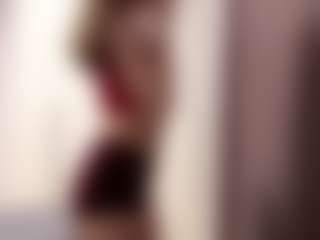 Live cam show with LorindaEhr - Spankass on CamClone