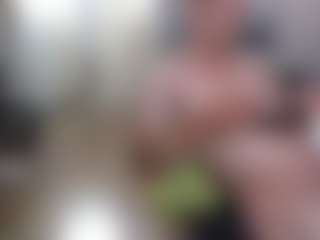 Bwcforebony's Live Sex Cam Show