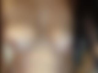 MonikThomas's Live Sex Cam Show