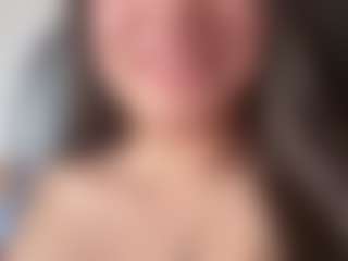 Live-camshow met Charlotte - Blowjob Brown Hair op Camsoda