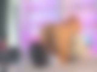 Live cam show with Chiara Lewis - Hairy Pussy Brown Hair on Stripli.com