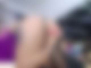 Live cam show with karlarodriguez1 - Green Eyes on Livezox