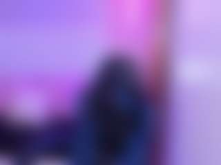 Live cam show with lunabloomm - Chubby Teen (18+) on Camsoda
