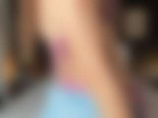 Live cam show with alannarussell - Upskirt on madthumbs