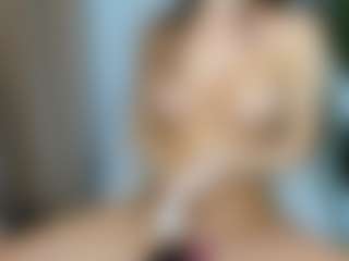 Live cam show with Eire-Spencer - Lush Brown Hair on Camsoda