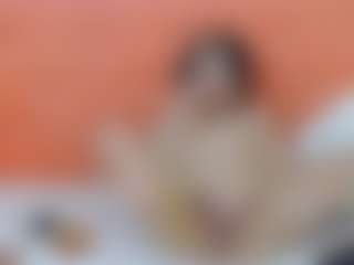 Live cam show with FemCupid - English on Camsoda