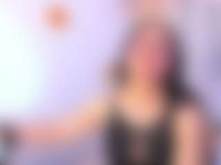 lunaasantamaria MILF webcam performer live streaming