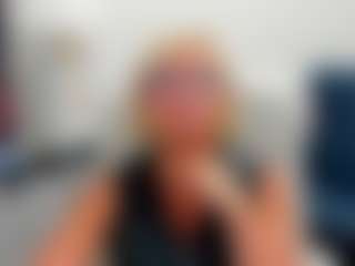 Live cam show with LunaxFantasy - Blondie on Free Soda