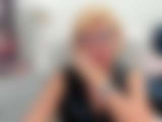 Live cam show with LunaxFantasy - Mature on fuck-show.com