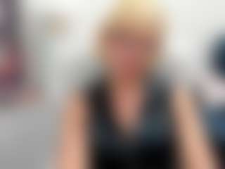 Live cam show with LunaxFantasy - Mature on Milfs Live