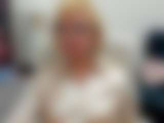 Live cam show with LunaxFantasy - Camel Toe on crypto-cams