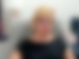 Live cam show with LunaxFantasy - Mature on Milf Play