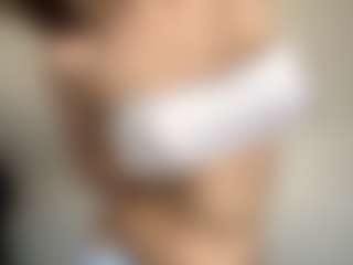 Live cam show with MalisaGanong - Cock Rating on live18s.com