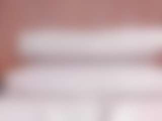 Live cam show with Alena Kenner - Ebony on slutload | colombia