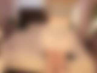 Live cam show with Helen-Carson - Upskirt on chickslive.net