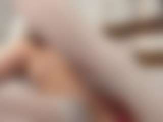 Live cam show with HettieKeisker - Green Eyes on Camming Site