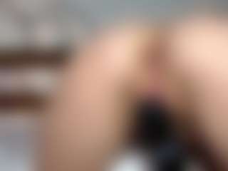Live cam show with HettieKeisker - Green Eyes on Camsoda