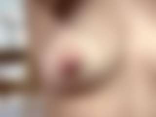 Live cam show with HettieKeisker - Body Massage on Camsoda