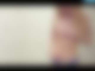 Live cam show with KarrySzweda - College on fapnchat