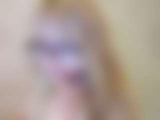 Live cam show with KarrySzweda - Skinny Asian on luckytryst.com