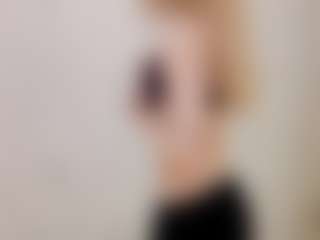 Live cam show with KarrySzweda - Bikini on Camsoda