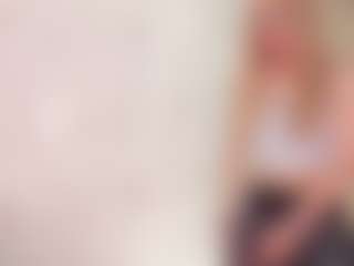 Live cam show with KarrySzweda - Asian College on Camsoda
