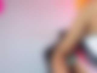 Live cam show with Oriana - Hairy on mypornchat.com