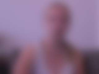 Live cam show with RoseAmazing - Blue Eyes on Sex Cam Show