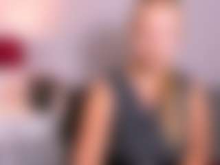 Live cam show with RoseAmazing - Blue Eyes on madthumbs