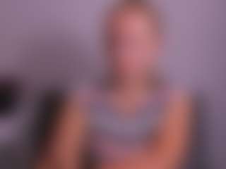 Live cam show with RoseAmazing - Blue Eyes on Dolls Live