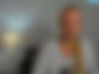 Live cam show with RoseAmazing - Blonde Hair Middle Aged on Mixed Magazine Live