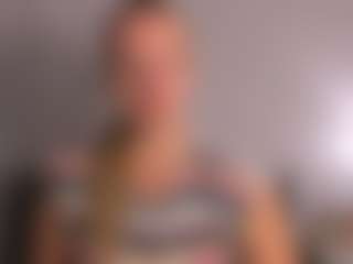 Live cam show with RoseAmazing - Blue Eyes on StripNow