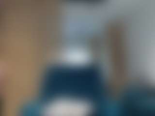 Tiny-Blush's Live Sex Cam Show