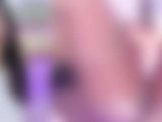 Live cam show with AriHale - Skinny on Camming Site