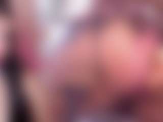Live cam show with AriHale - Solo on wildcum.com