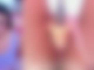 Live cam show with AriHale - Skinny on camwithhim.com