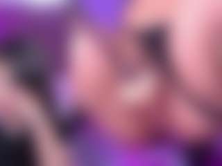 AriHale's Live Sex Cam Show