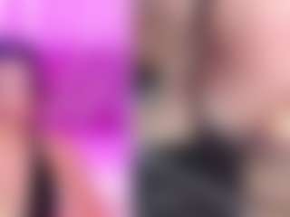 Live cam show with AriHale - Middle Aged on Latina Girls