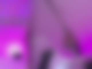 Live-camshow met AriHale - Average op Camsoda