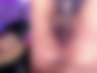 AriHale's Live Sex Cam Show