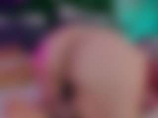 Live cam show with Candy - Spankass on Camsoda