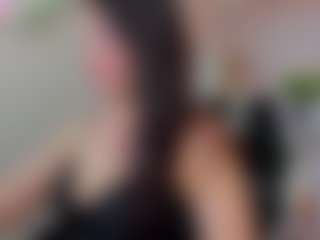 Live cam show with Lea - Body Massage on CamwithHer