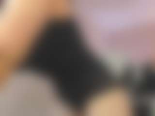Live cam show with Lea - Squirt Mature on Camsoda
